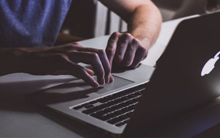 抢庄牛牛官网-詹眉明日登场亮相 詹姆斯：我可以不再担任主控